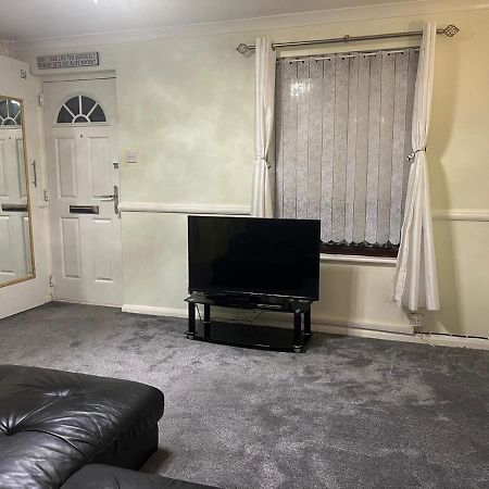 London 1 Bed Cosy House Apartment Norwood Bagian luar foto
